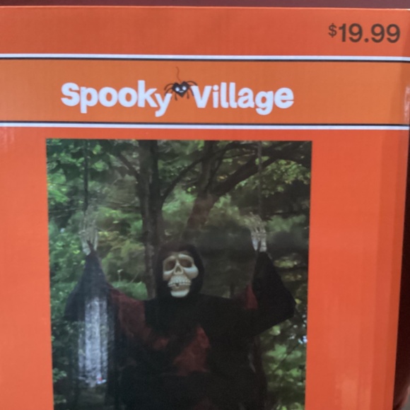 Spooky Village 36” Swinging Skeleton NWT - Picture 8 of 10